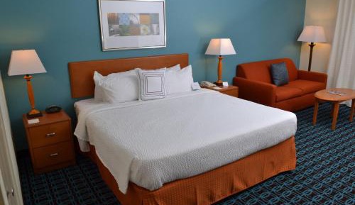 Larger Guest room, 1 King, Sofa bed