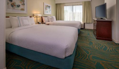 Suite with Two Double Beds and Sofa Bed - Hearing Accessible