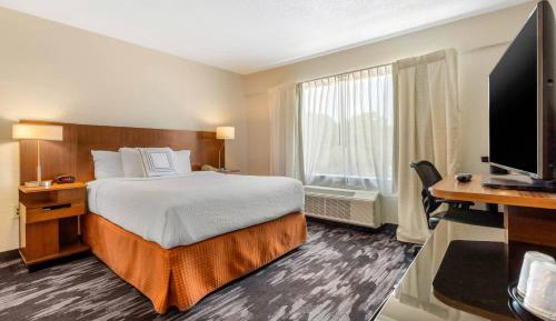 Standard Queen Room