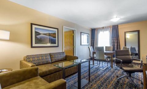 King Suite with Whirlpool - Non-smoking