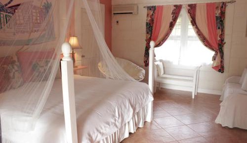 One-Bedroom King Suite
