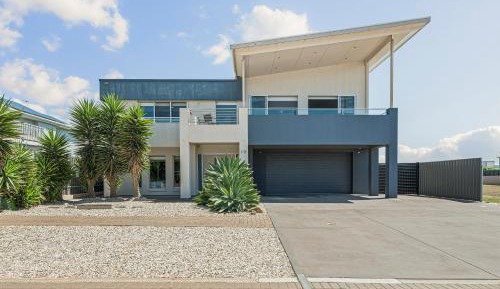 Six-Bedroom House