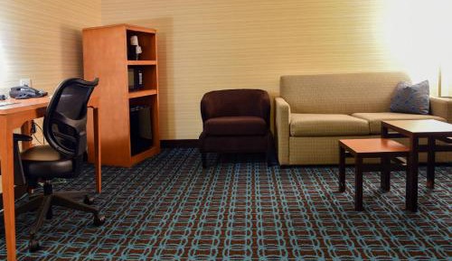 One-Bedroom Executive King Suite with Sofa Bed