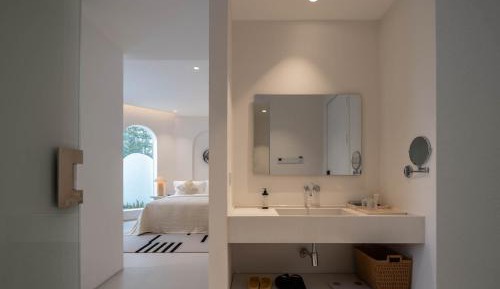 Double Room with Pool View