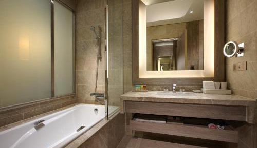 King Room with Magong Harbor View & Balcony