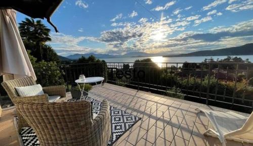 Deluxe Double or Twin Room with Lake View