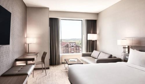King Room with City View