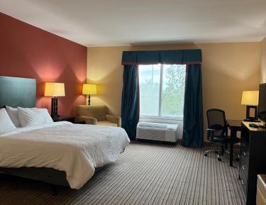 Standard King Room with Mobility Accessible Roll-In Shower