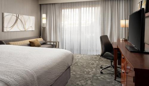 King Room with Sofa Bed