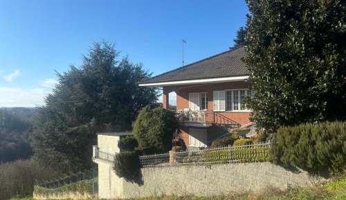 Four-Bedroom Holiday Home