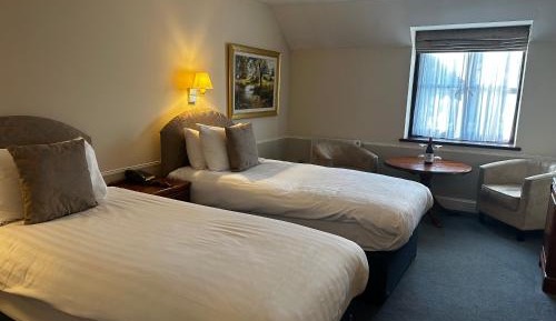 Classic Twin Room 
