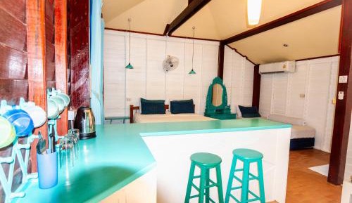 Family Poolside Suite