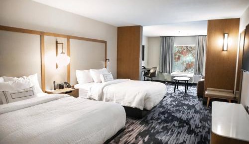 Suite, 2 Queen, Sofa bed