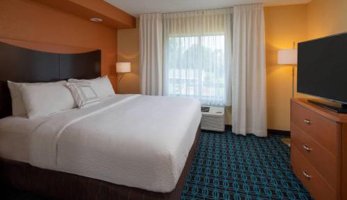 Deluxe King Room with Sofa Bed