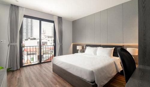 Suite with City View