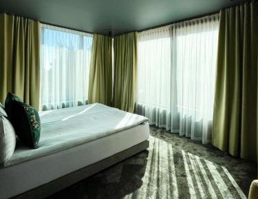 Two-Bedroom Deluxe Apartment