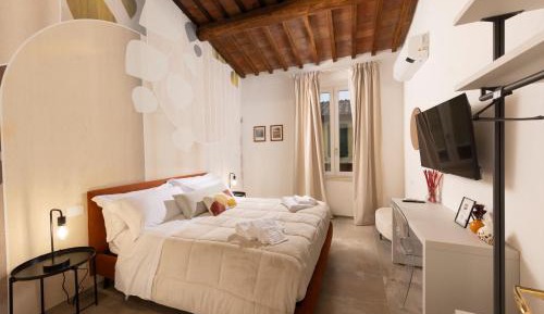 Three-Bedroom Premium Apartment with Balcony