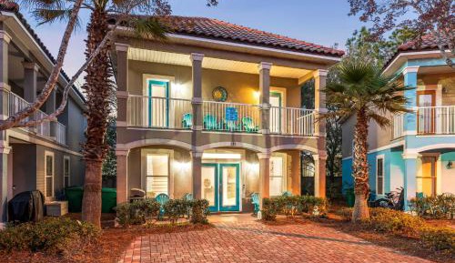 Four-Bedroom Holiday Home