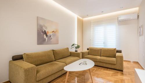 Three-Bedroom Apartment with Balcony