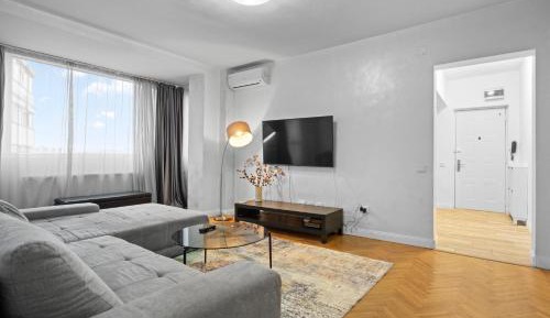 Two-Bedroom Deluxe Apartment