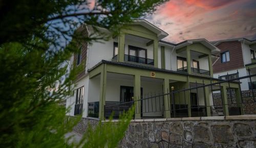 Deluxe Villa
