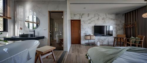 Quadruple Room with Bath