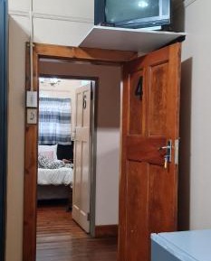 Economy Triple Room with Shared Bathroom