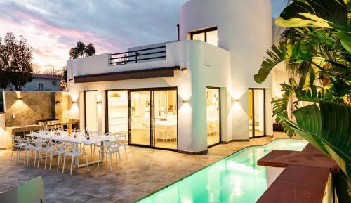 Deluxe Villa