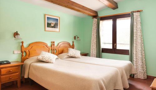 Basic Triple Room