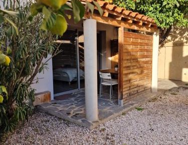 Studio with Terrace