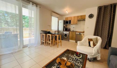 One-Bedroom Apartment with Terrace