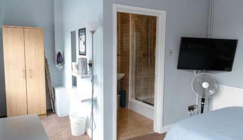 Double Room with Private Bathroom