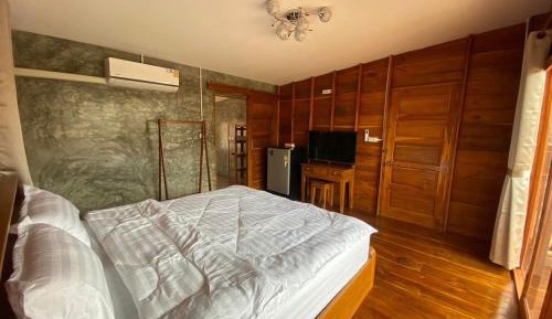 Deluxe Double Room with Bath