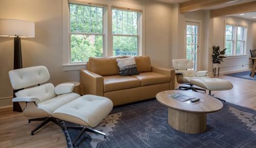 Two-Bedroom Deluxe Apartment