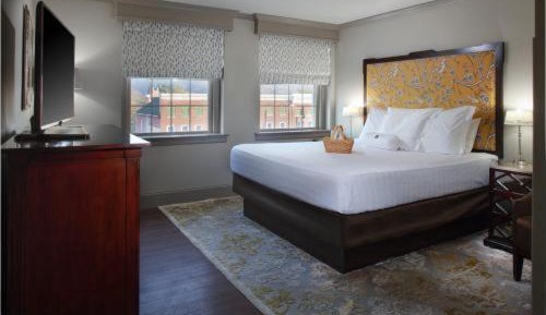 King Room - Accessible/Non-Smoking