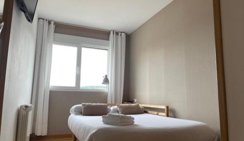 Small Double Room with Shared Bathroom