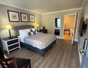 Queen Room
