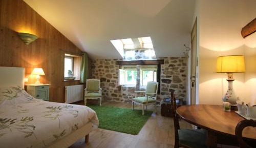Family Room 1