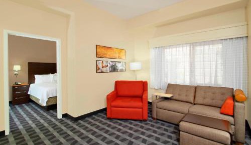 One-Bedroom King Suite