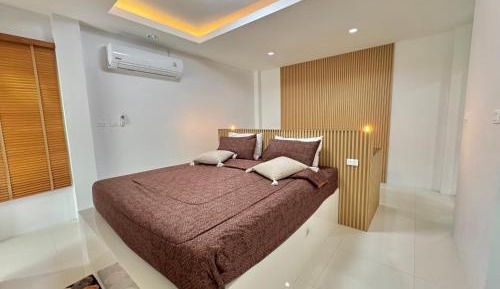 Double Room with Balcony (2 Adults + 1 Child)