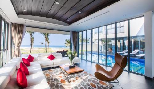 Villa - Beach Front