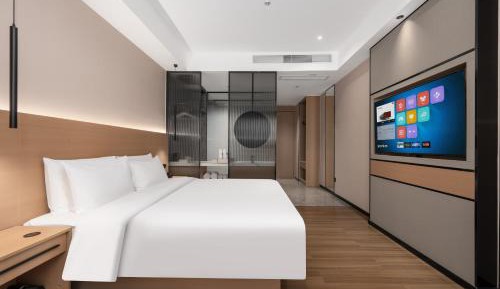 Deluxe Room (2 Adults + 1 Child)