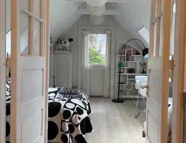 Studio with Balcony