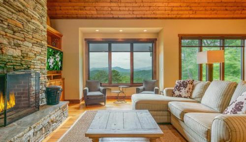 Two-Bedroom Holiday Home