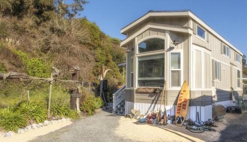 Three-Bedroom Holiday Home 