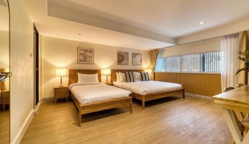 Four-Bedroom Deluxe Apartment