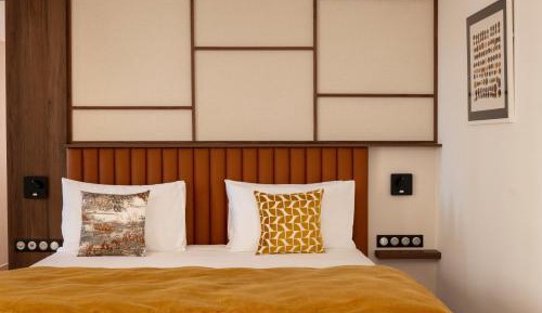 Prestige Room