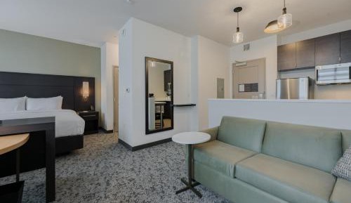 King Studio with Sofa Bed