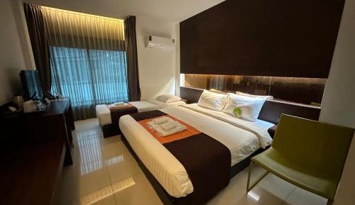 Deluxe Triple Room