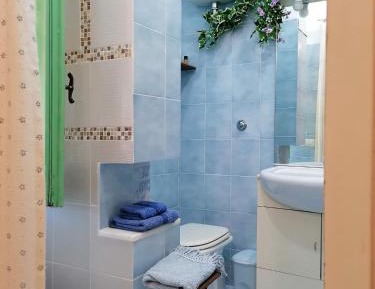 Twin Room with Bathroom